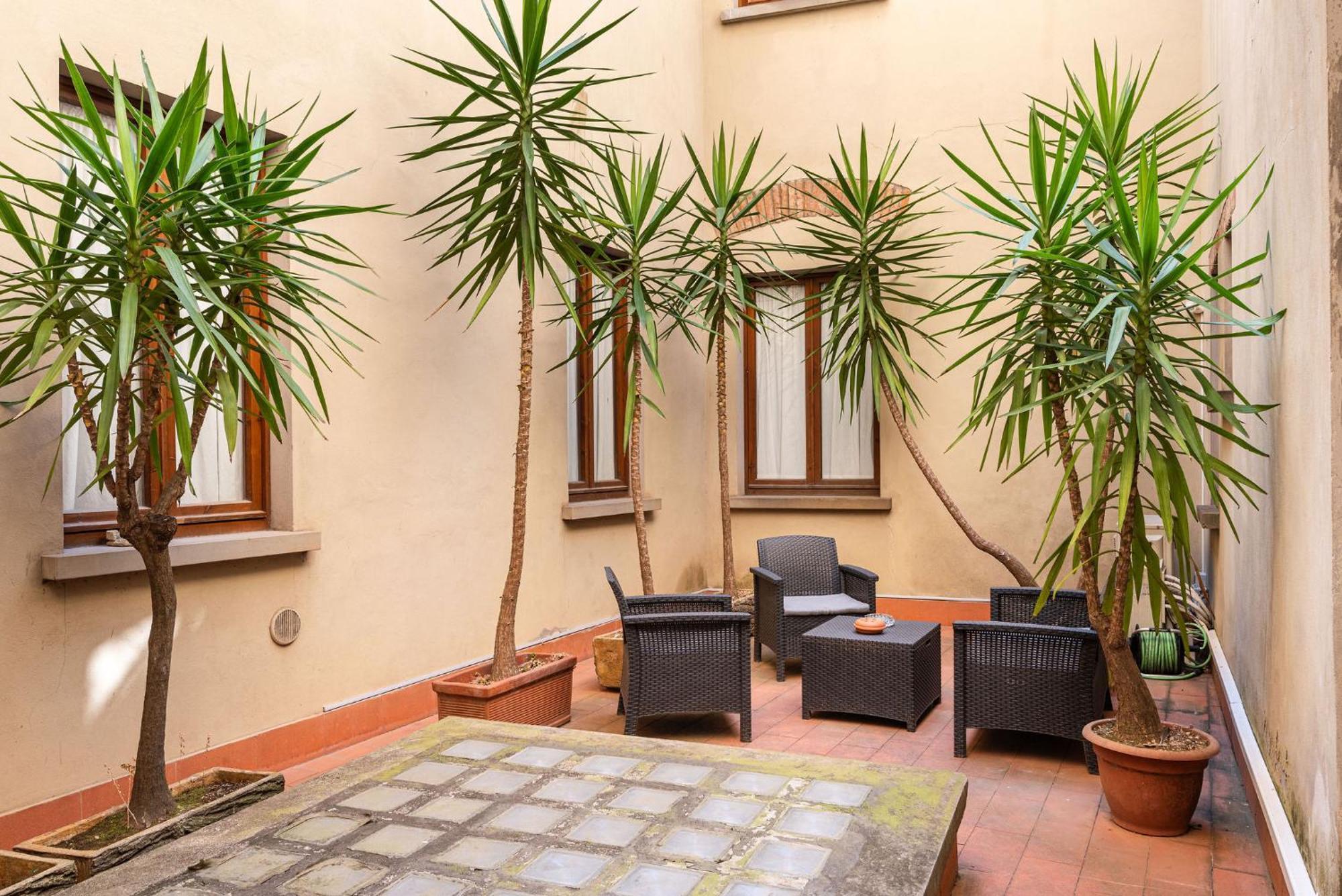 Signoria Apartment With Patio Florenţa Exterior foto