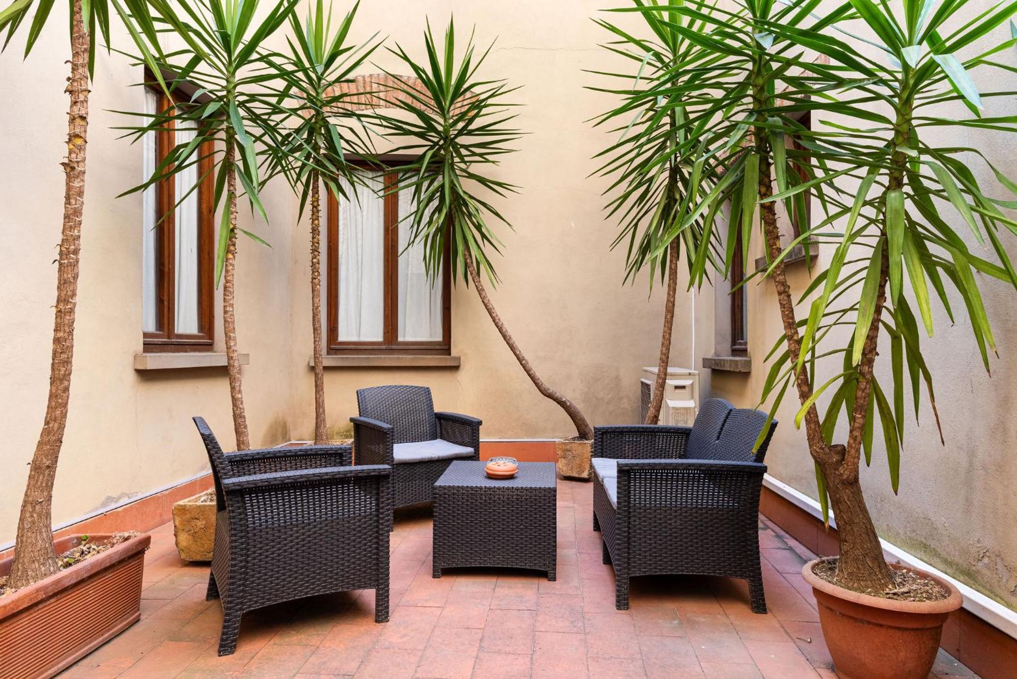 Signoria Apartment With Patio Florenţa Exterior foto